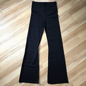 NWOT - The Closet Medium Black Wide Leg Yoga Pants SP-112